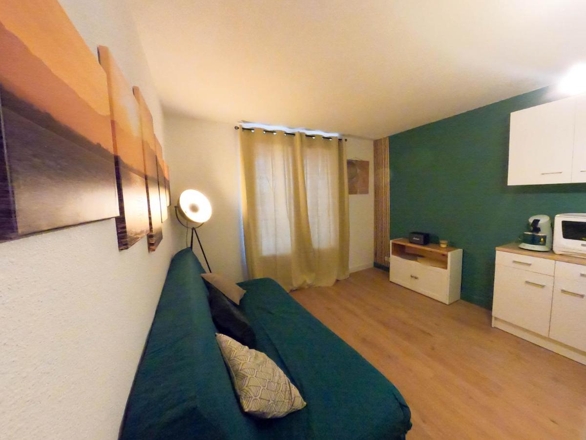 Splendide Appartement Golden House Vue Lac Et Montagne Пор-ла-Нувел Екстериор снимка